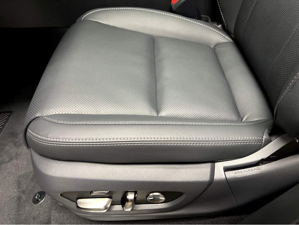 New 2026 Lexus LX 700h Luxury image 41