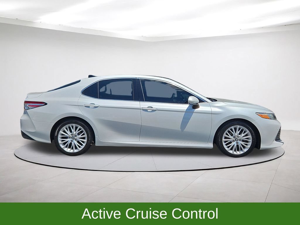 Used 2018 Toyota Camry XLE w/ Audio Package FWD image 8