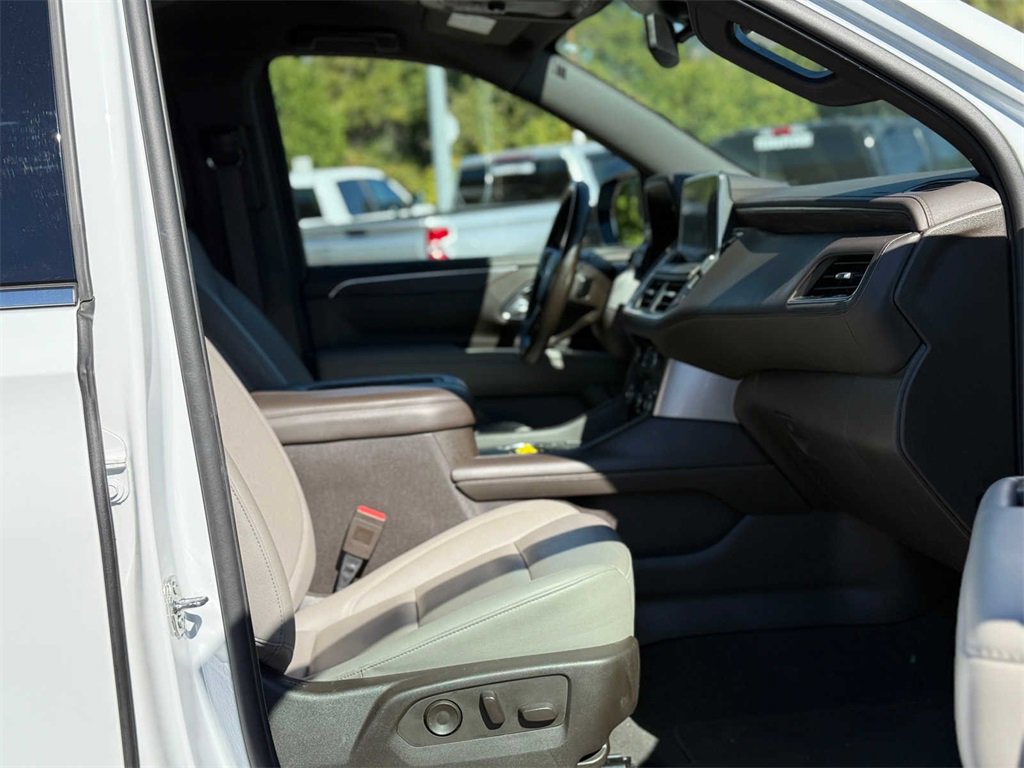 Certified 2023 Chevrolet Suburban LT image 16