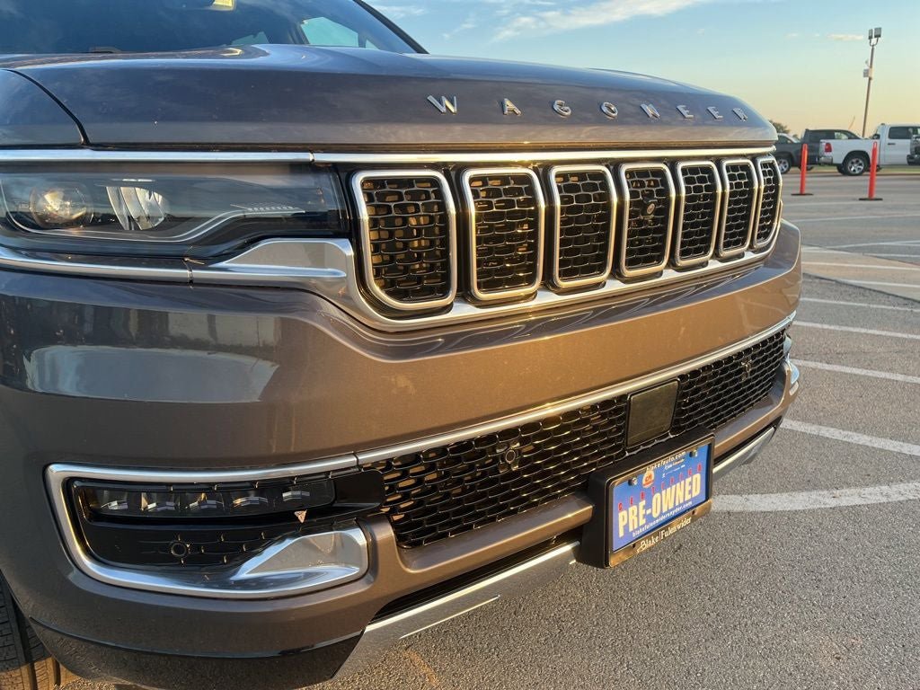 Used 2023 Jeep Wagoneer L Series III w/ Premium Group I AWD/4WD image 9