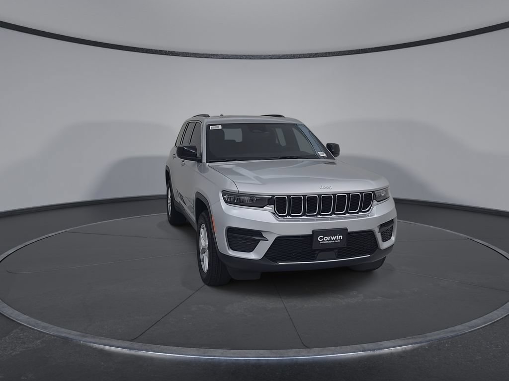 New 2026 Jeep Grand Cherokee Laredo X AWD/4WD image 4