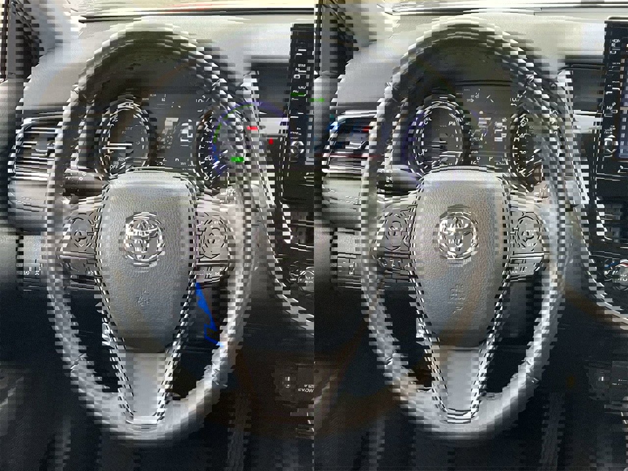 Used 2022 Toyota Camry XSE image 13