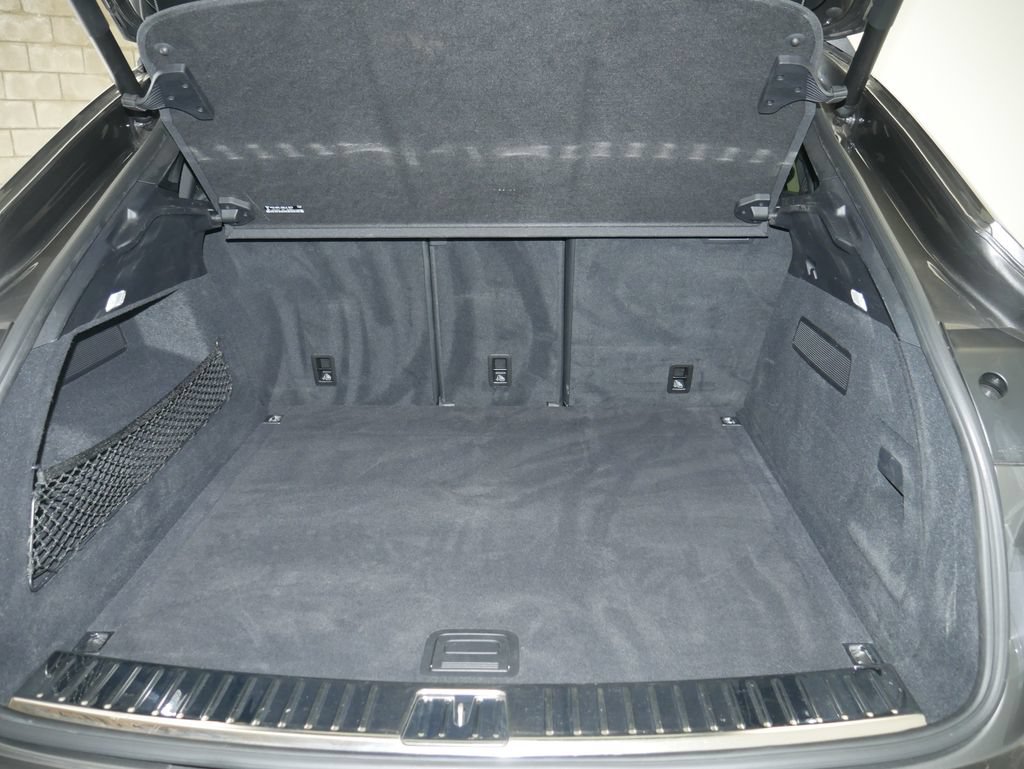 Certified 2021 Porsche Cayenne Coupe AWD/4WD image 21