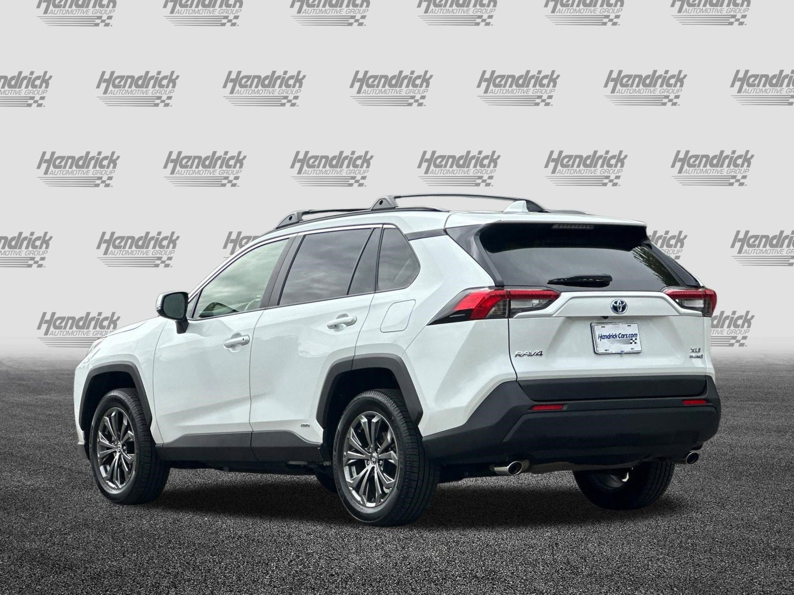 Used 2023 Toyota RAV4 XLE Premium AWD/4WD image 7