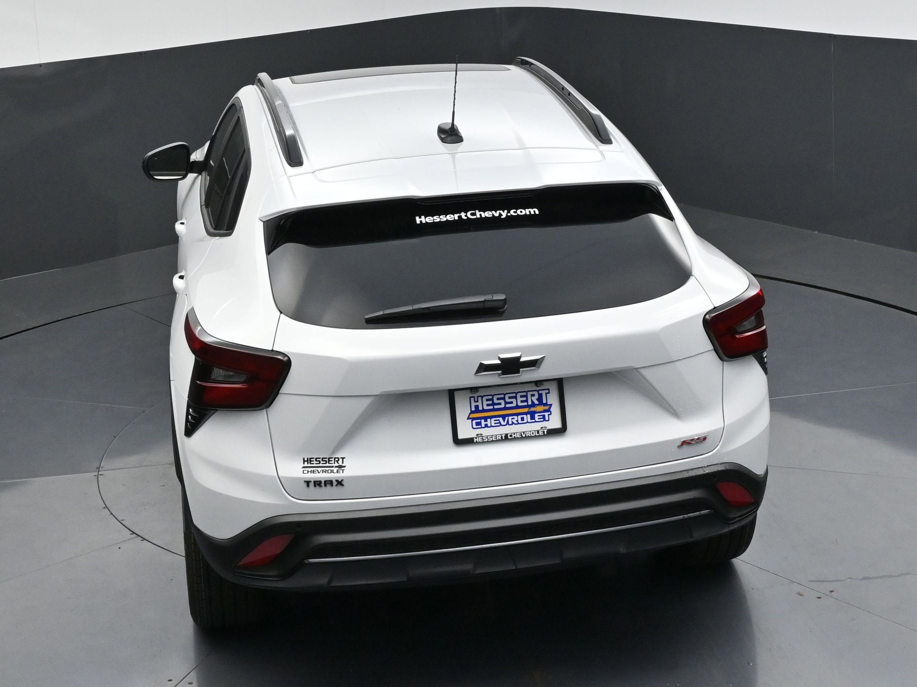 New 2026 Chevrolet Trax RS w/ Sunroof Package FWD image 46