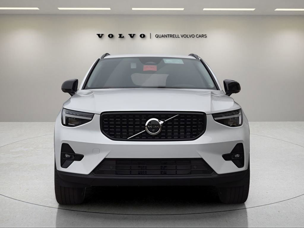 Certified 2025 Volvo XC40 B5 Ultra w/ Protection Package Premier image 6