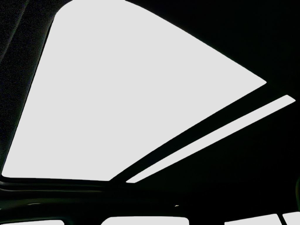 Used 2019 RAM 1500 Laramie w/ Sport Appearance Package image 16