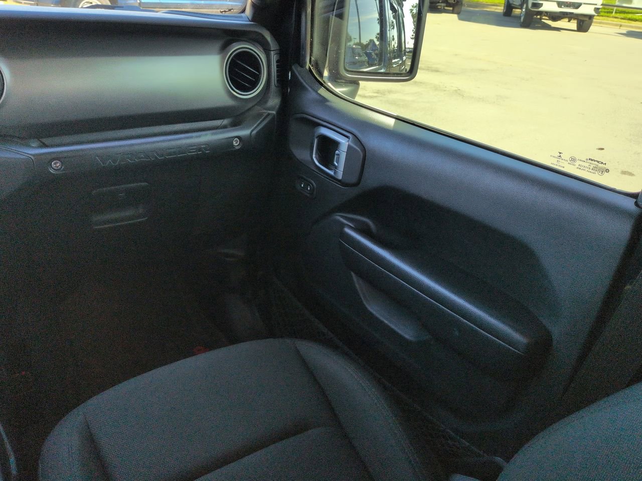 Used 2019 Jeep Wrangler Unlimited Sport S image 16