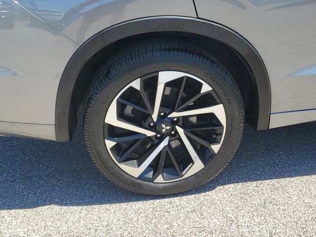 Used 2023 Mitsubishi Outlander SEL AWD/4WD image 5