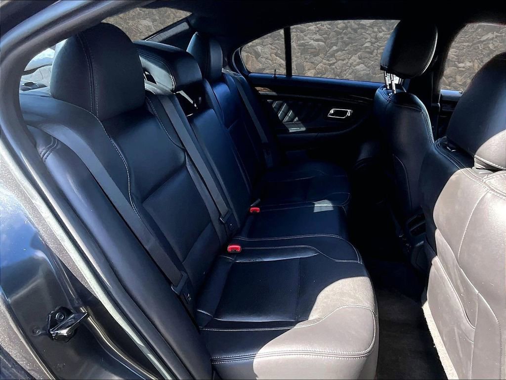 Used 2018 Ford Taurus Limited image 21