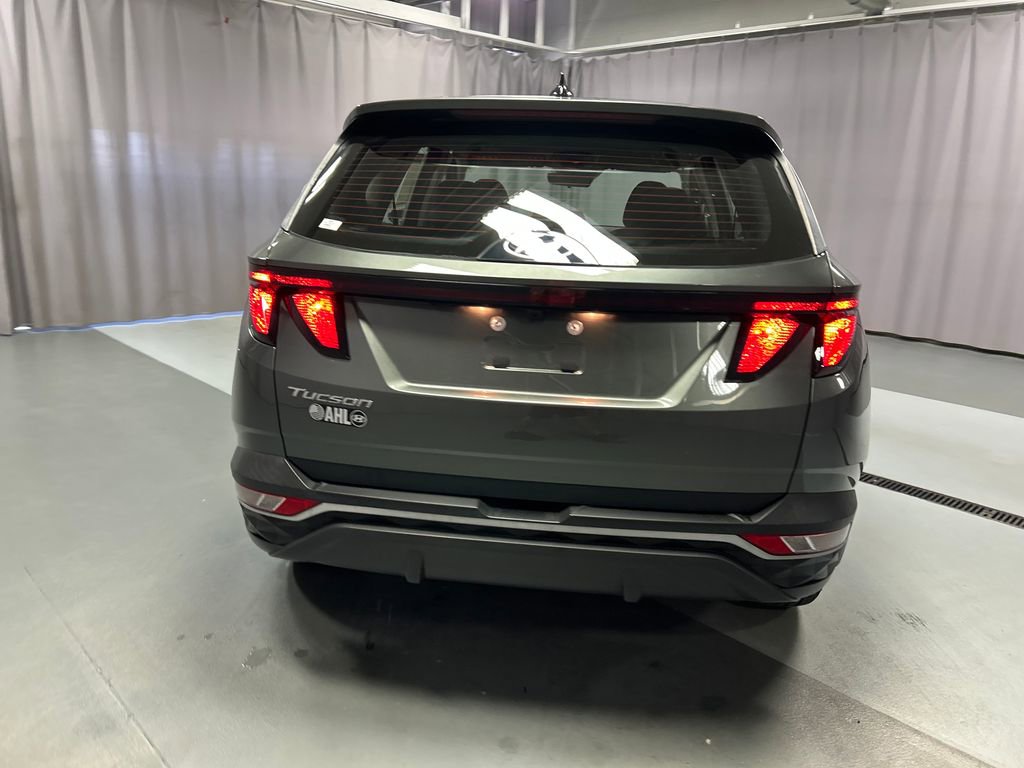 Used 2023 Hyundai Tucson SE image 6