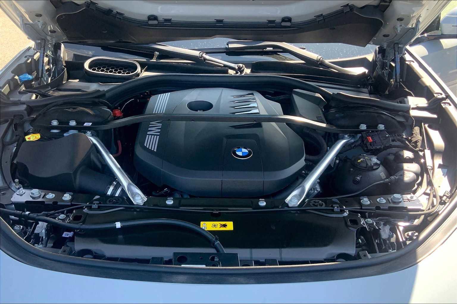 New 2026 BMW 750e xDrive w/ Executive Package image 16