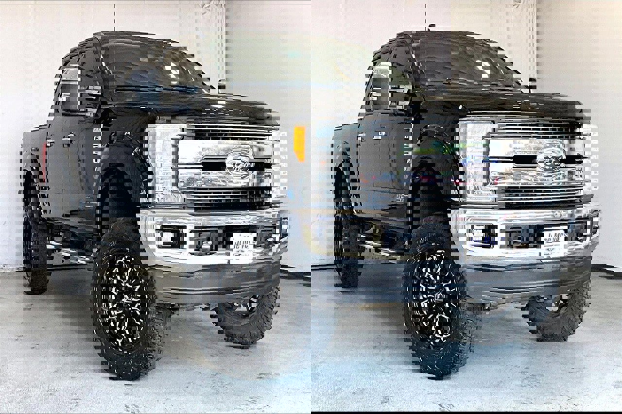 Used 2017 Ford F250 Lariat w/ Lariat Ultimate Package