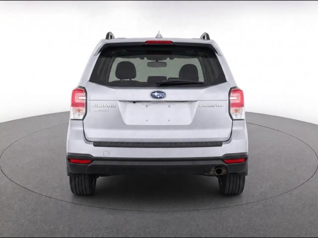 Used 2018 Subaru Forester 2.5i Touring AWD/4WD image 7