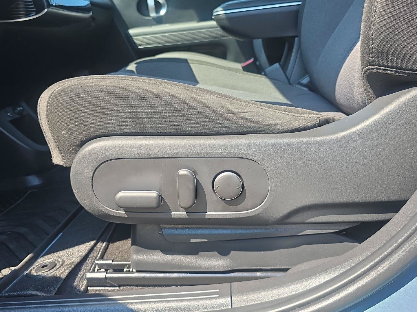 Used 2024 Hyundai Ioniq 5 SE AWD/4WD image 12