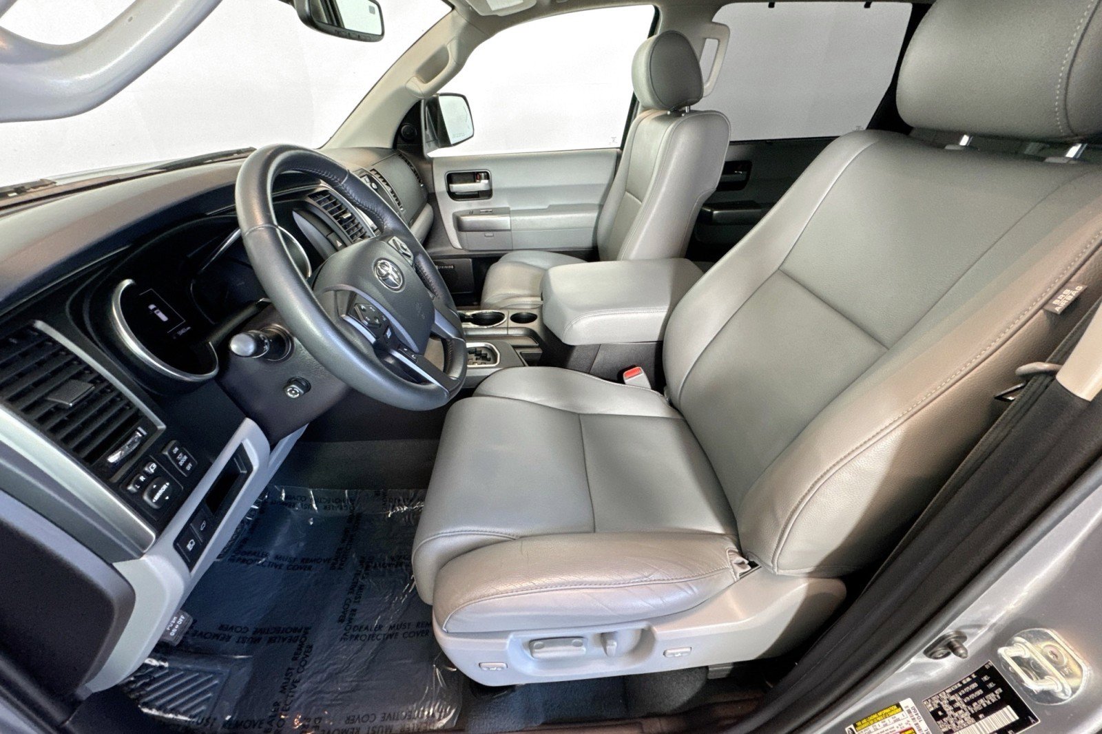 Used 2019 Toyota Sequoia Limited w/ Safety & Convenience Package AWD/4WD image 19