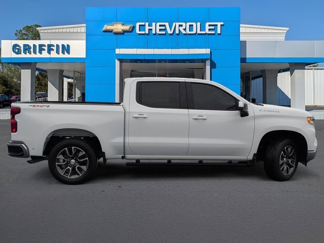 Used 2024 Chevrolet Silverado 1500 LT image 3