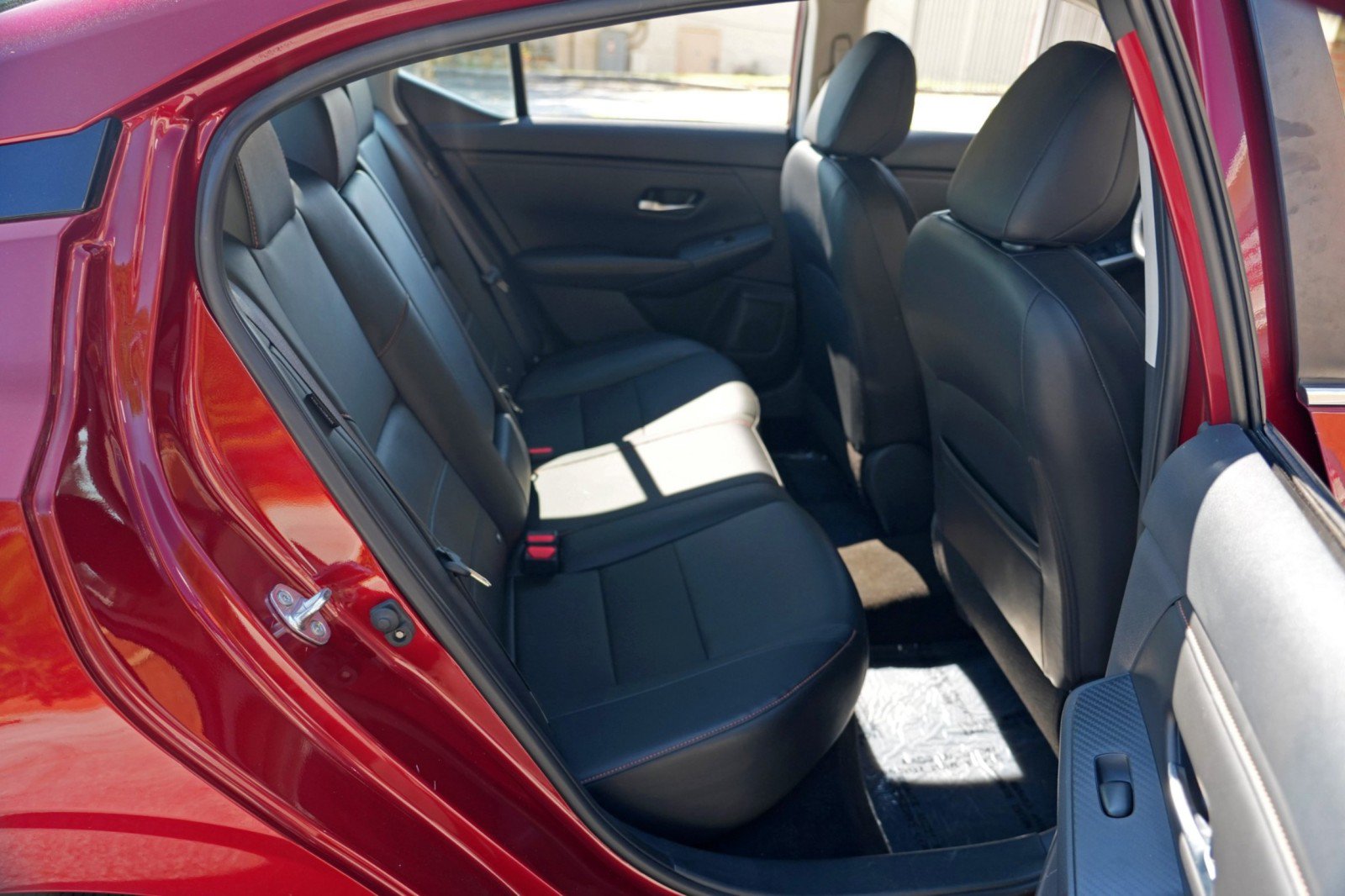 Used 2023 Nissan Sentra SR w/ SR Premium Package FWD image 36