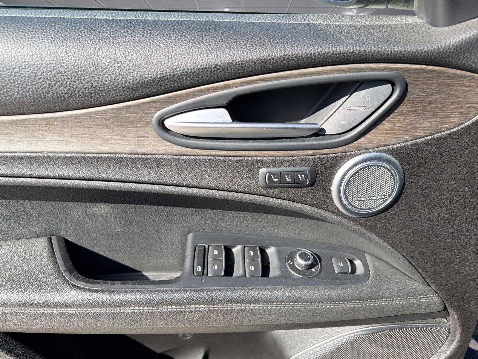 Used 2018 Alfa Romeo Stelvio Ti image 13