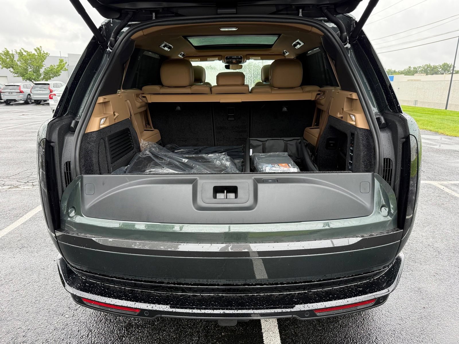 New 2027 Land Rover Range Rover Long Wheelbase SE AWD/4WD image 43