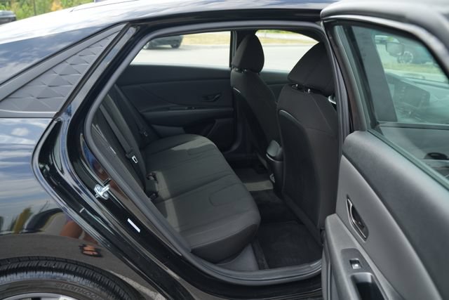 Used 2025 Hyundai Elantra Sport FWD image 22