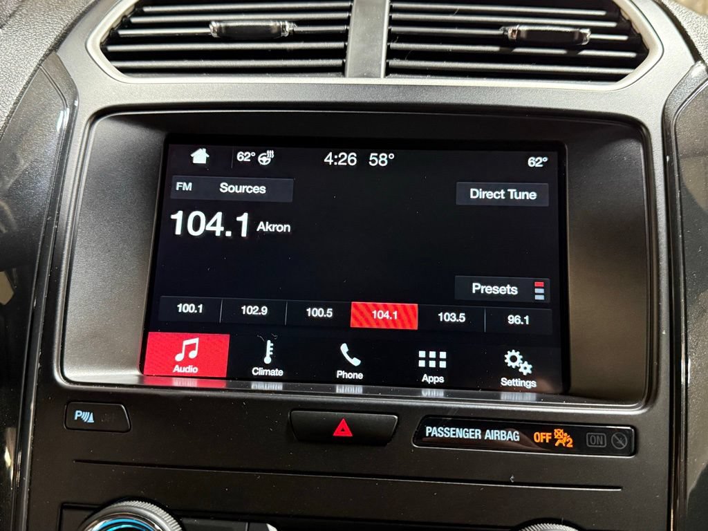 Used 2018 Ford Explorer XLT w/ Equipment Group 202A AWD/4WD image 10
