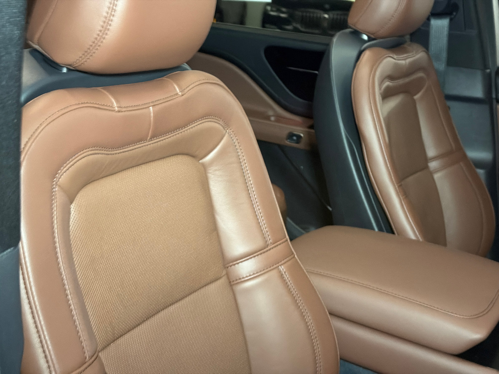 New 2027 Lincoln Aviator Reserve AWD/4WD image 11