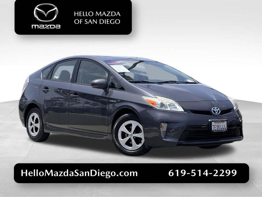 Used 2014 Toyota Prius Two FWD image 1