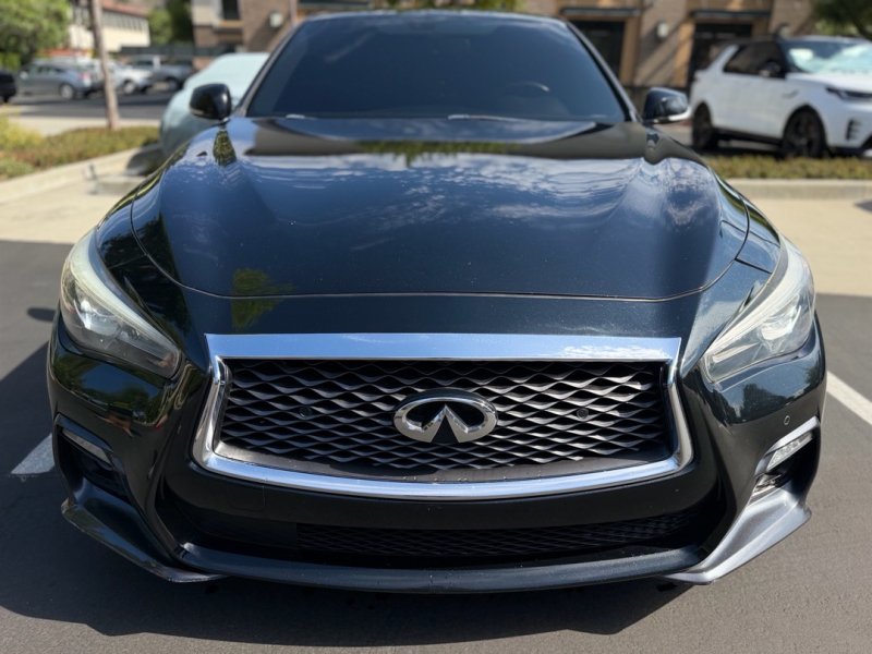Used 2018 INFINITI Q50 Red Sport 400 w/ Sensory Package (Sport) RWD image 6