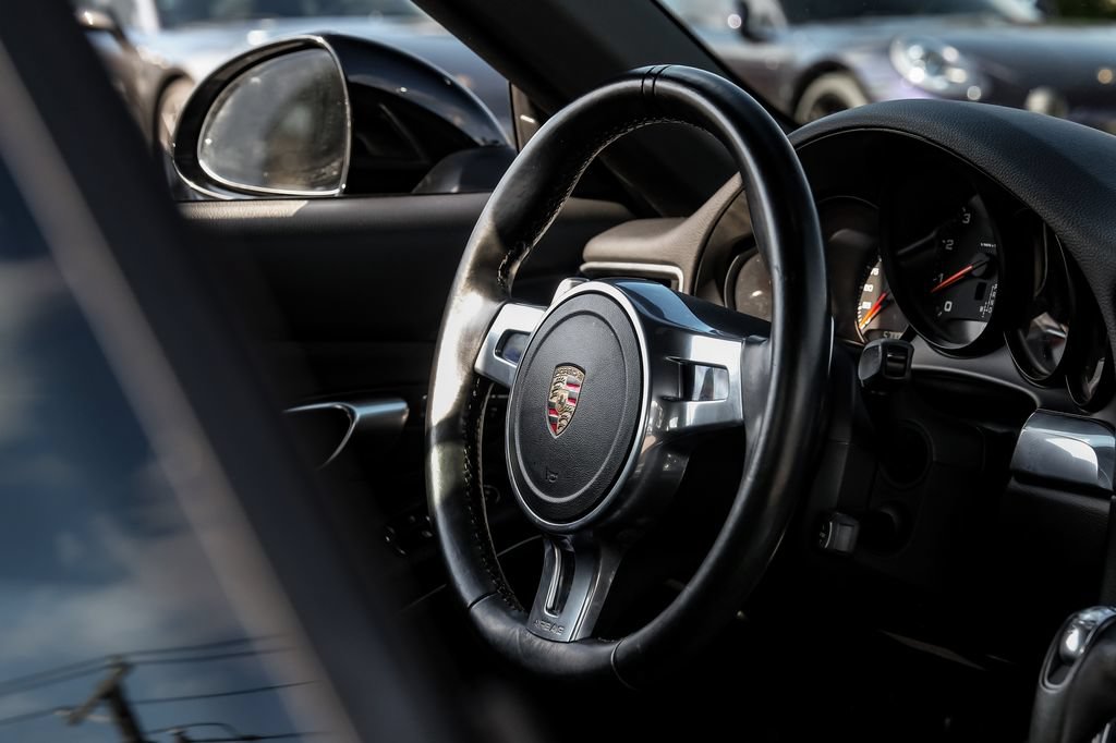 Used 2014 Porsche 911 Carrera 4 AWD/4WD image 14