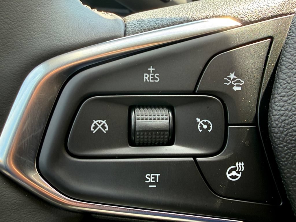 New 2026 Chevrolet Trax ACTIV w/ Sunroof Package FWD image 21