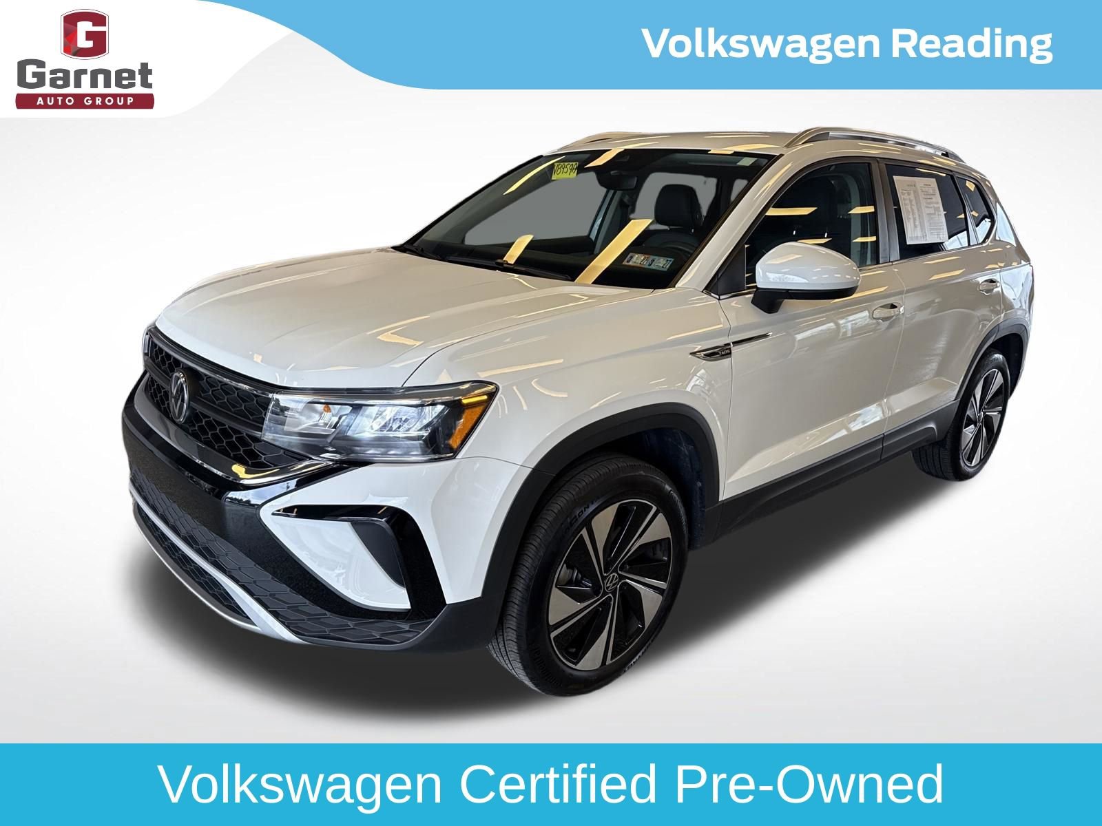 Certified 2024 Volkswagen Taos SE image 1