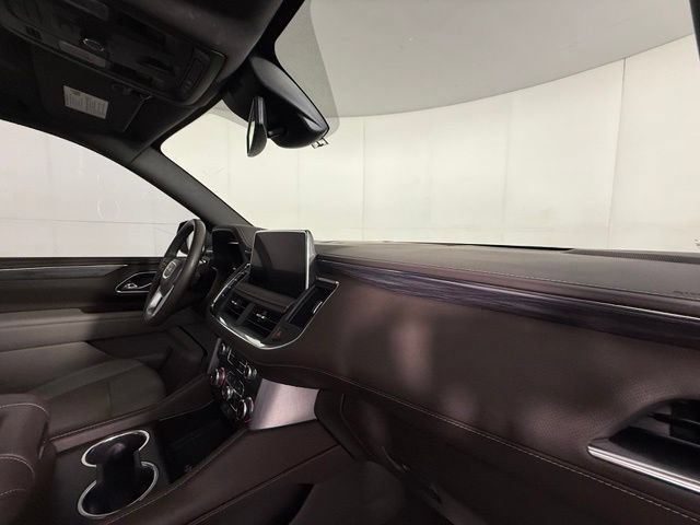 Used 2024 GMC Yukon SLT w/ SLT Luxury Package AWD/4WD image 35