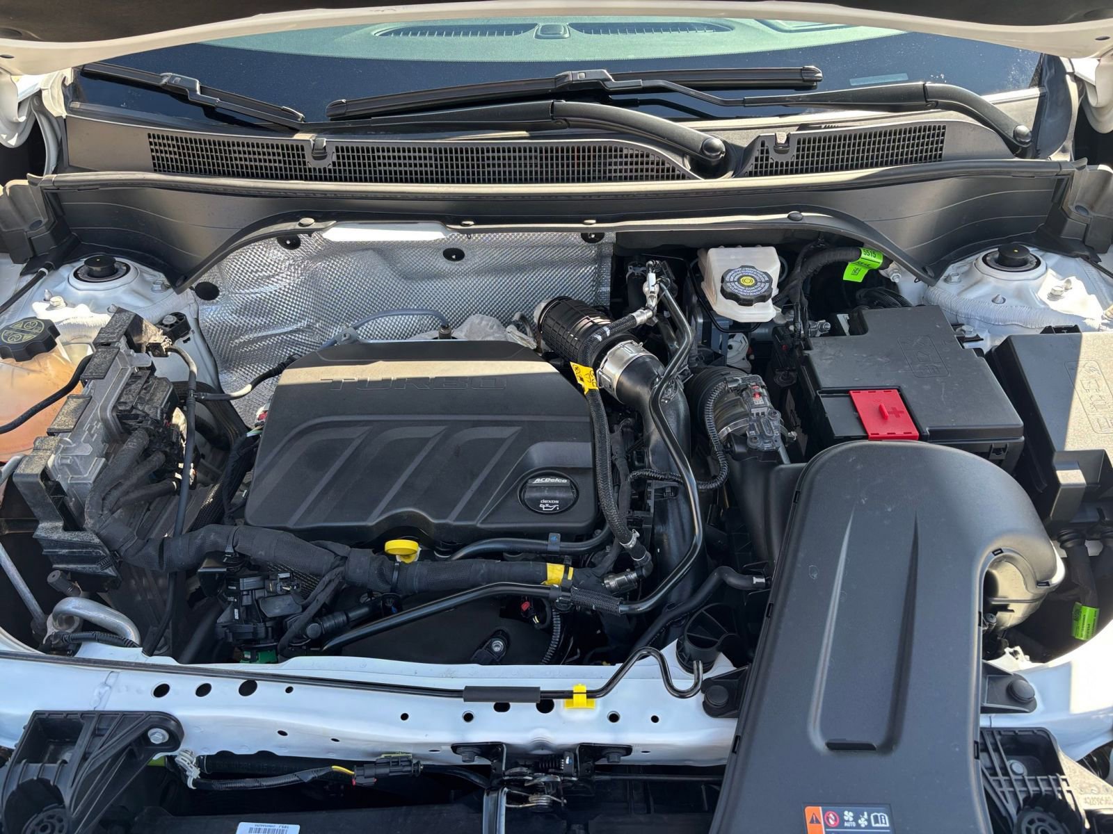 Used 2025 Buick Envista Sport Touring image 31