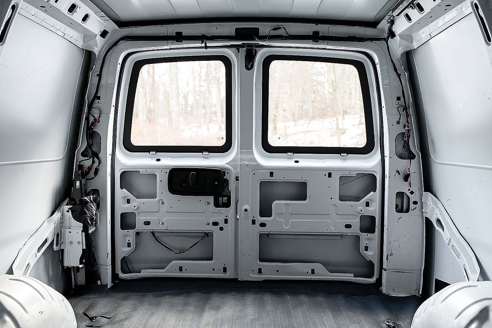 Certified 2022 Chevrolet Express 2500 Extended w/ Driver Convenience Package image 27