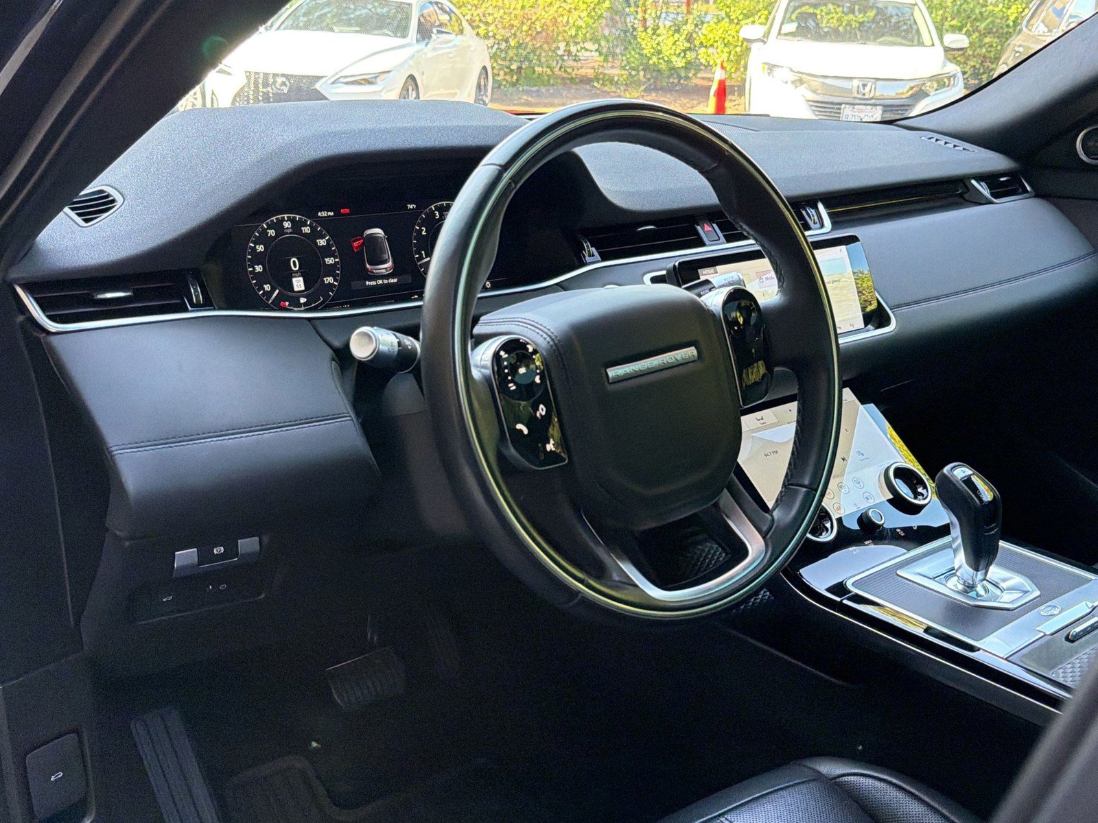 Used 2020 Land Rover Range Rover Evoque SE AWD/4WD image 4