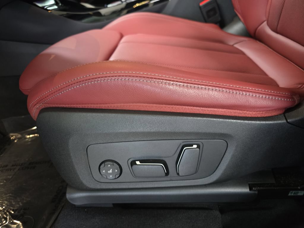 Certified 2024 BMW X3 sDrive30i w/ Convenience Package RWD image 25