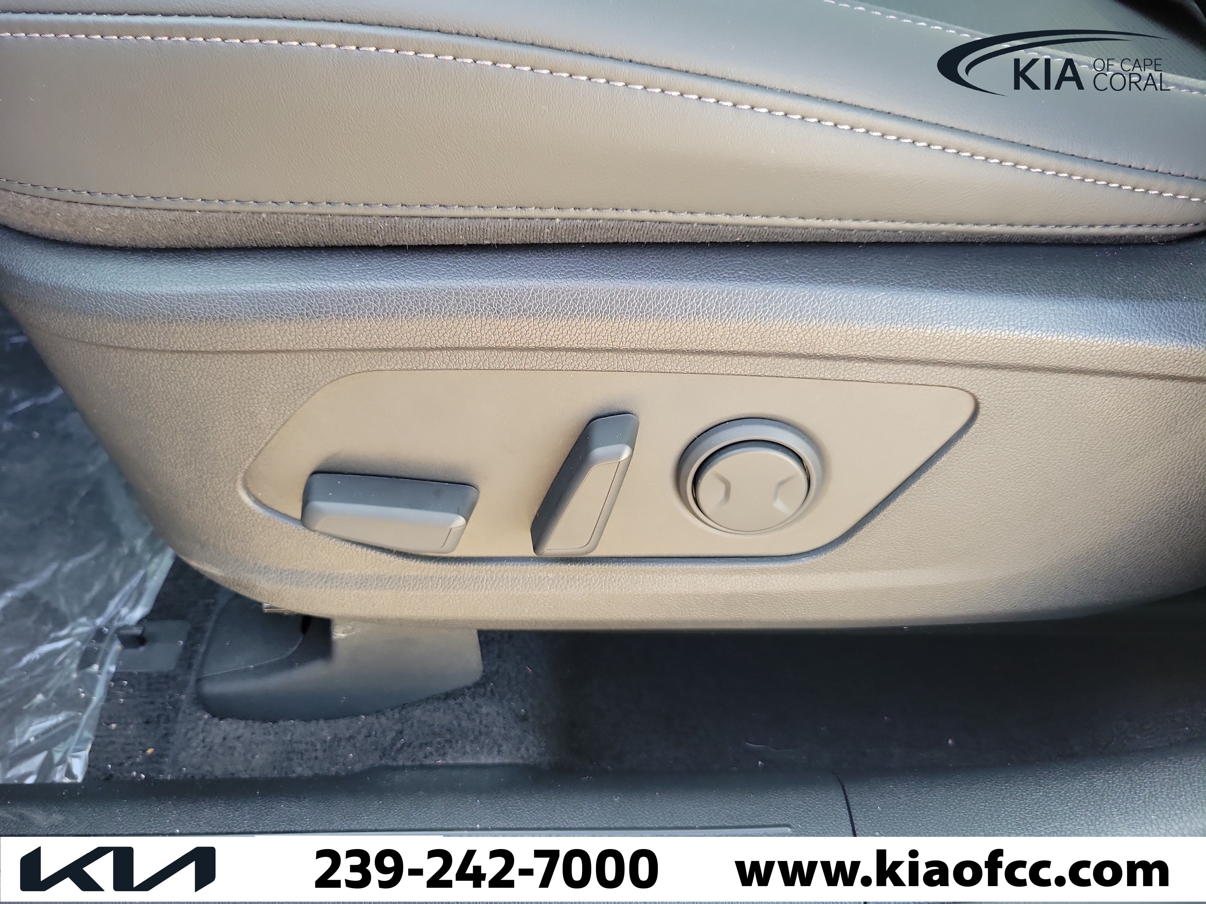 New 2026 Kia Sorento S w/ S Panoramic Sunroof Package FWD image 20