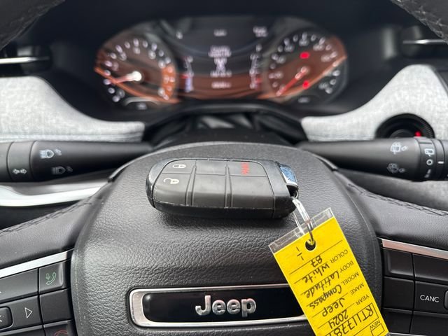 Used 2024 Jeep Compass Latitude AWD/4WD image 28