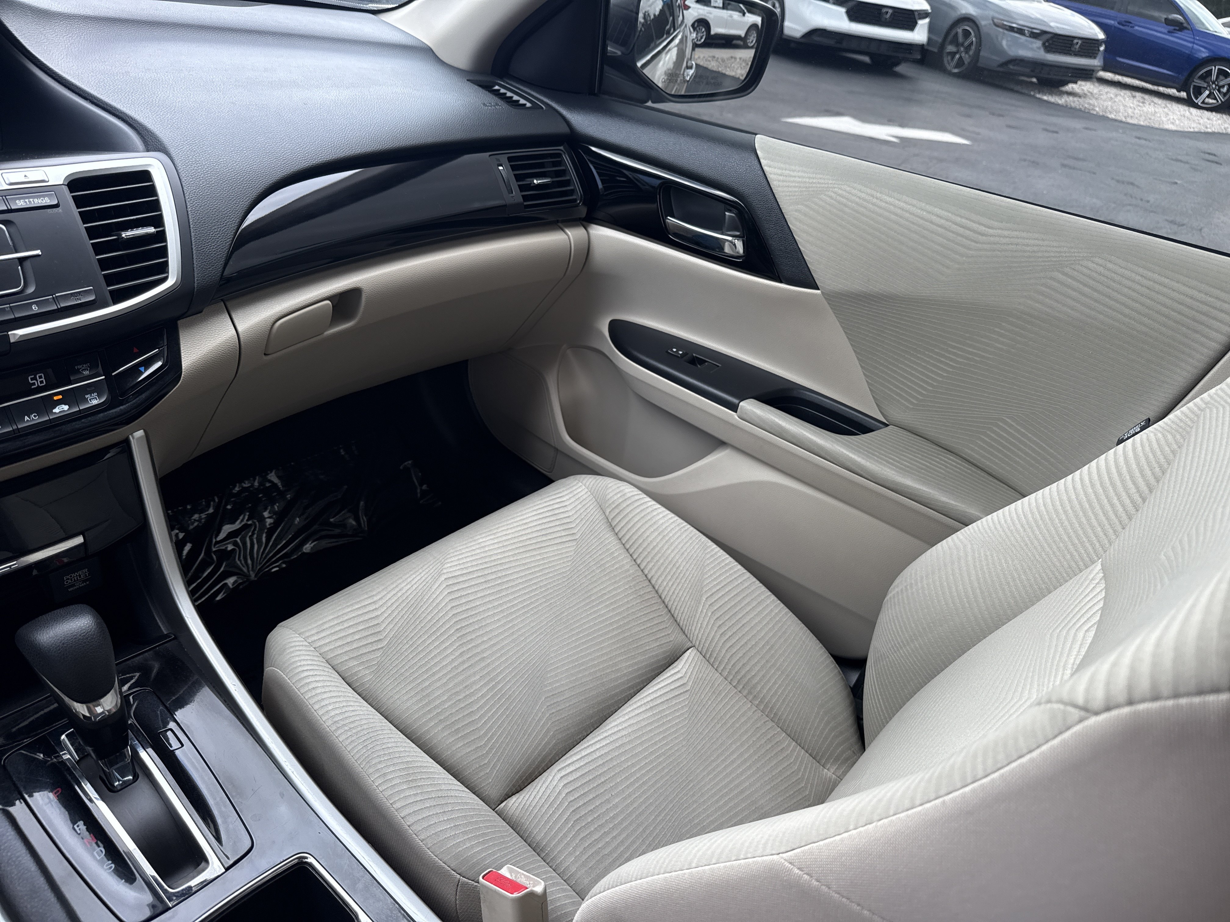Certified 2017 Honda Accord LX image 22