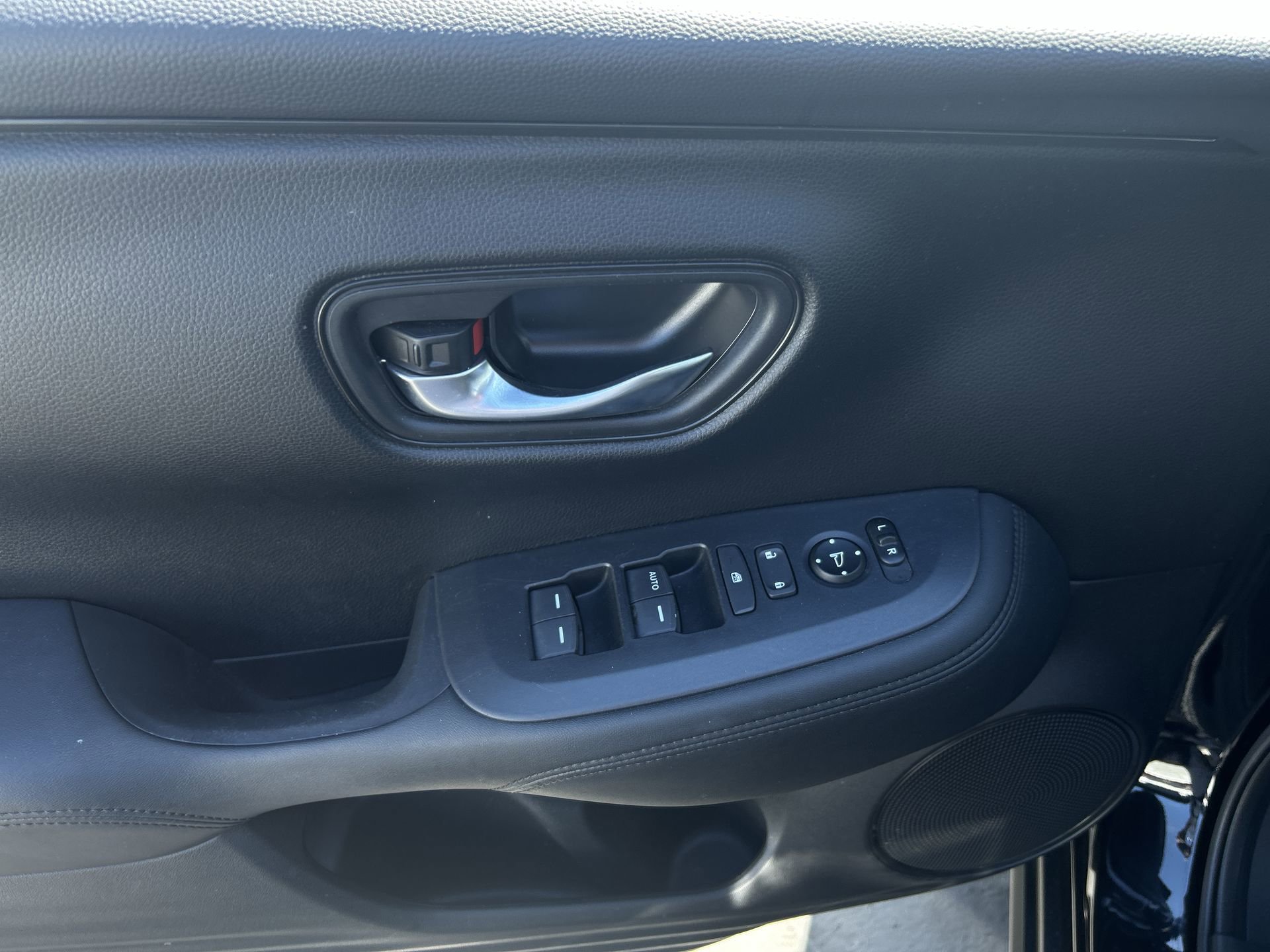 Certified 2023 Honda HR-V LX image 15