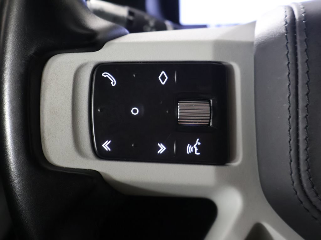 Used 2020 Land Rover Defender 110 HSE AWD/4WD image 39