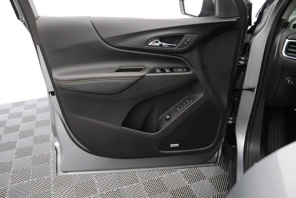 Certified 2024 Chevrolet Equinox Premier AWD/4WD image 11