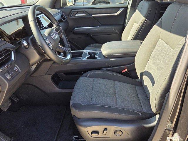 Used 2025 GMC Acadia Elevation image 9