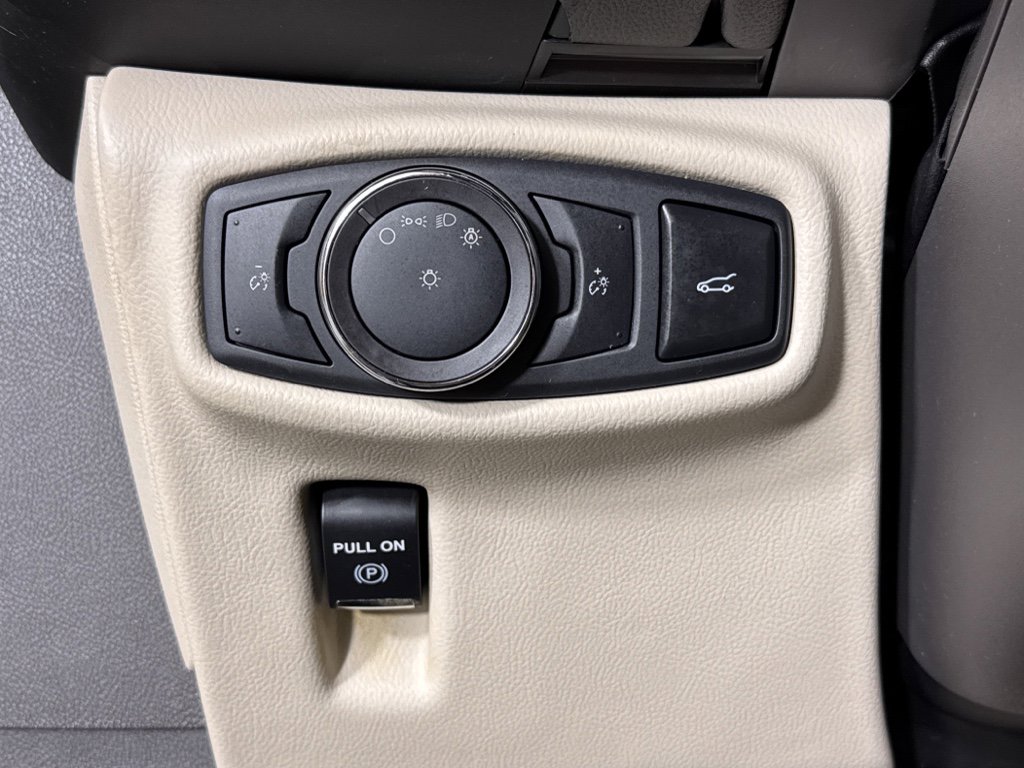 Used 2018 Lincoln MKX Reserve w/ Lincoln MKX Climate Package image 26