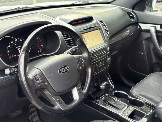 Used 2014 Kia Sorento SX w/ 3rd Row Package AWD/4WD image 2
