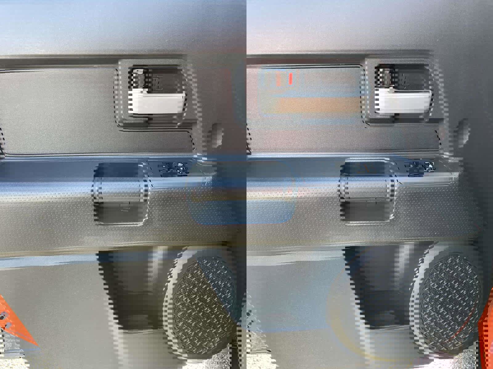 Used 2013 Toyota FJ Cruiser 2WD image 13