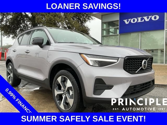 New 2026 Volvo XC40 B4 Core