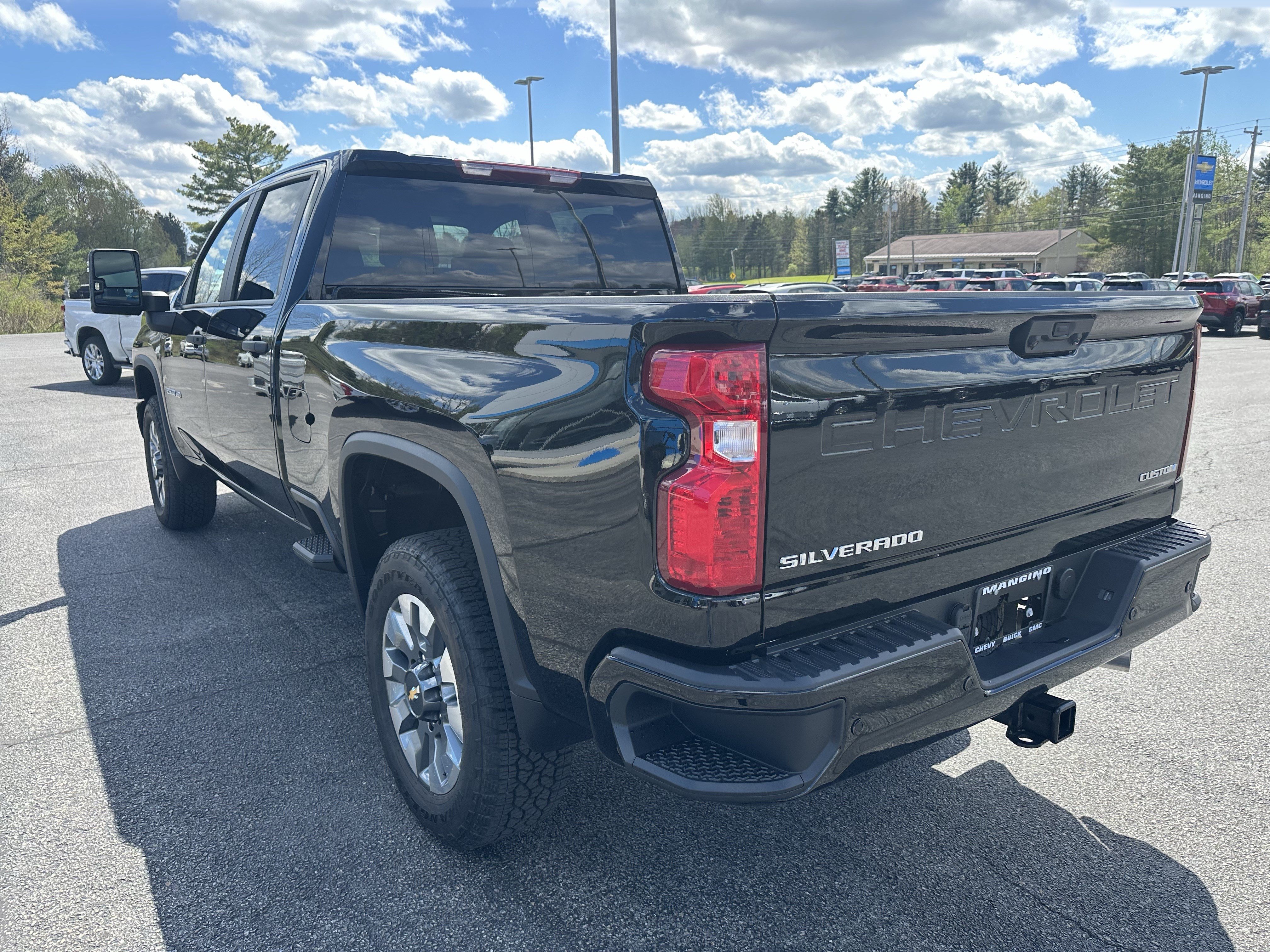 New 2026 Chevrolet Silverado 2500 Custom w/ Custom Value Package AWD/4WD image 6