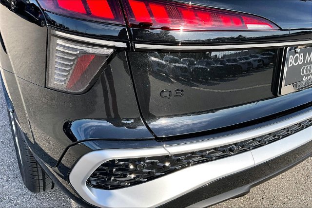 New 2026 Audi Q3 quattro 2.0T AWD/4WD image 33